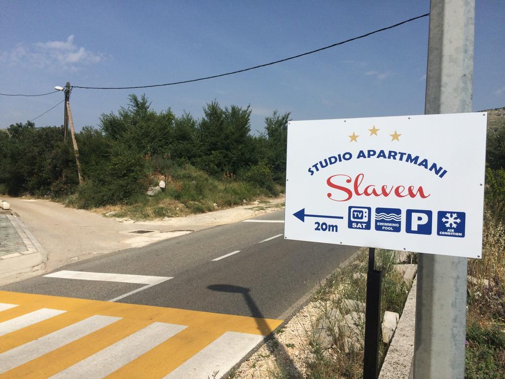 Studios Slaven Plano Eksteriør billede
